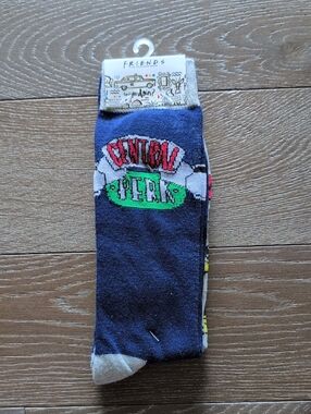 NWT FRIENDS Crew Socks